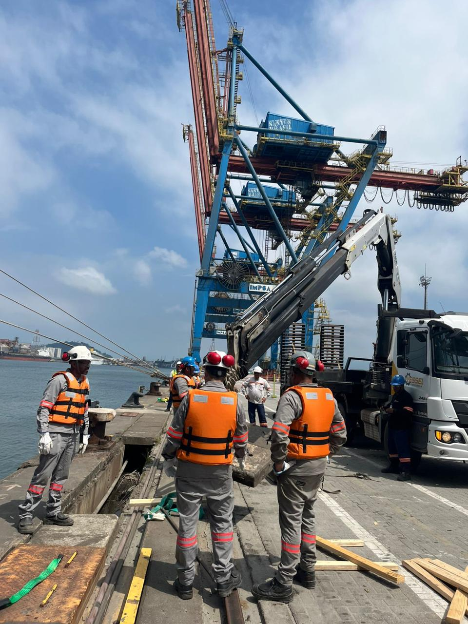 Montagem eletromecânica